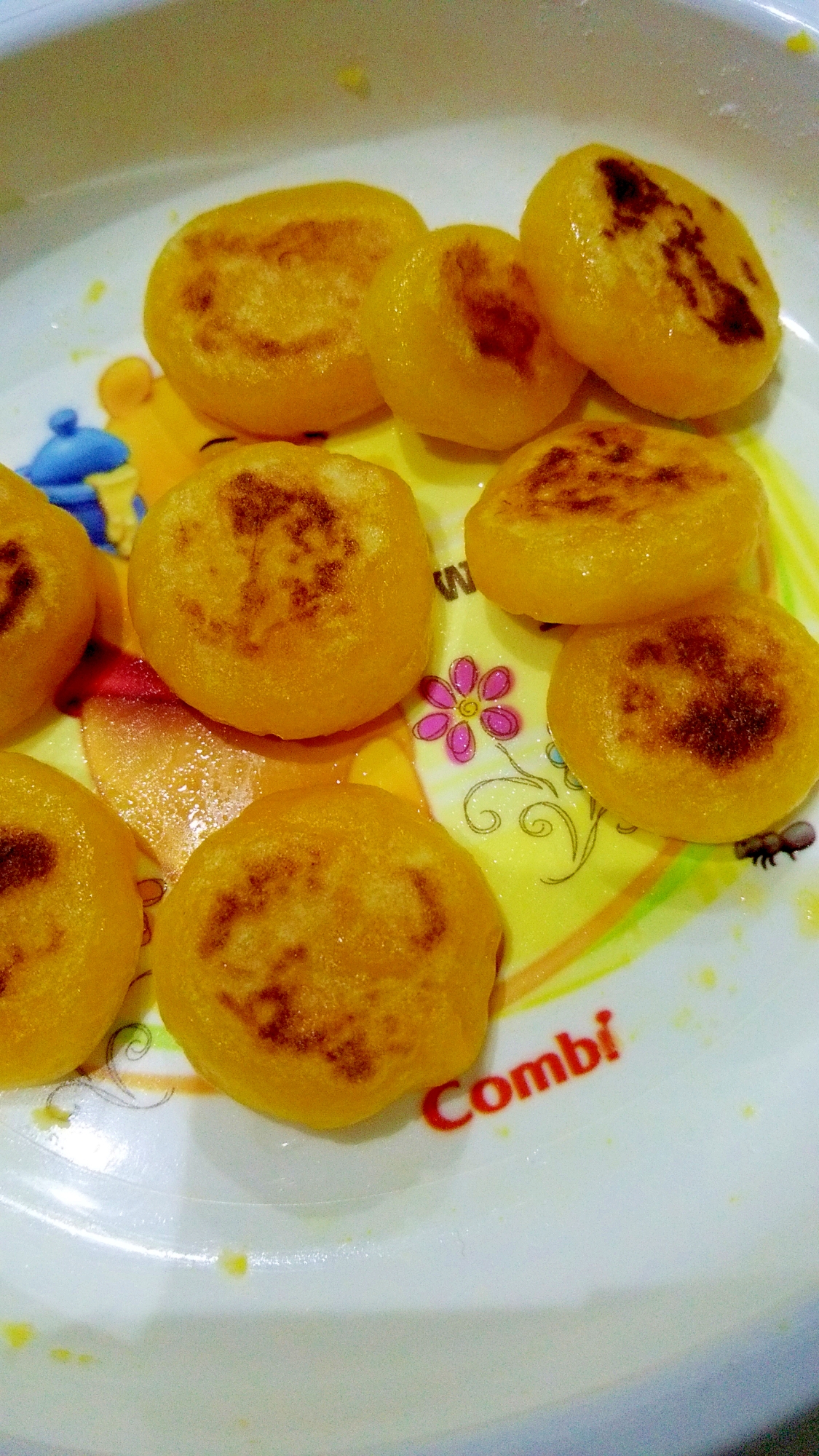 手づかみ離乳食 さつまいもとかぼちゃのおやき レシピ 作り方 By さとmin 楽天レシピ 手づかみ離乳食 さつまいもとかぼちゃのおやき レシピ 作り方 By さとmin 楽天レシピ