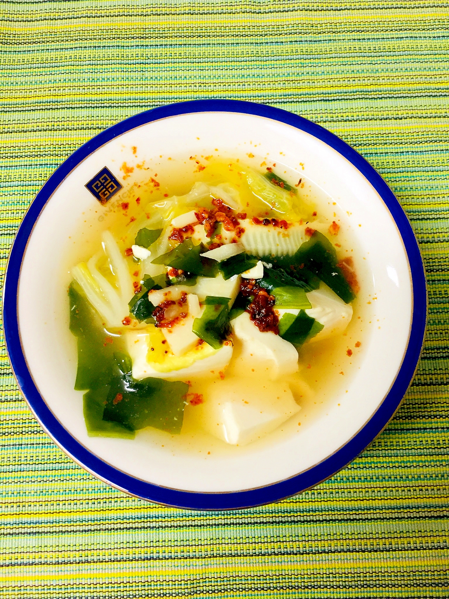 たけのこと白菜と豆腐のピリ辛中華スープ