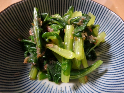 小松菜は栄養たっぷりだからめんつゆで簡単にできてうれしいです。