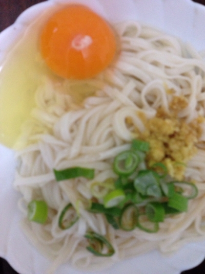 卵が先か、うどんが先か？卵でうどん♪