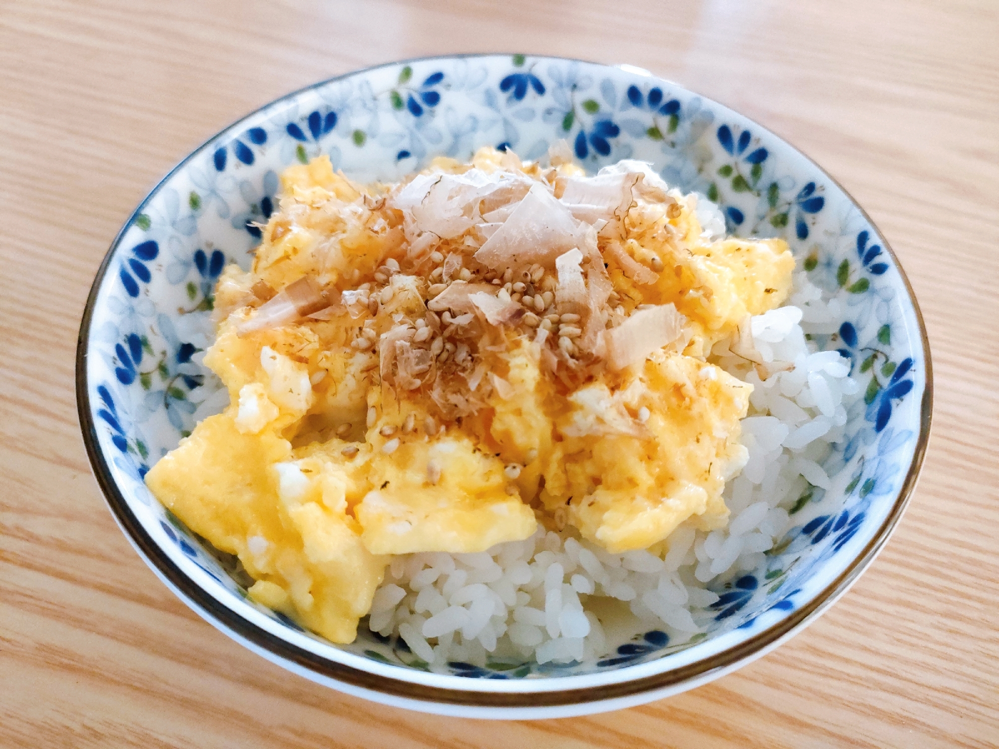 チーズ入りスクランブルエッグ丼