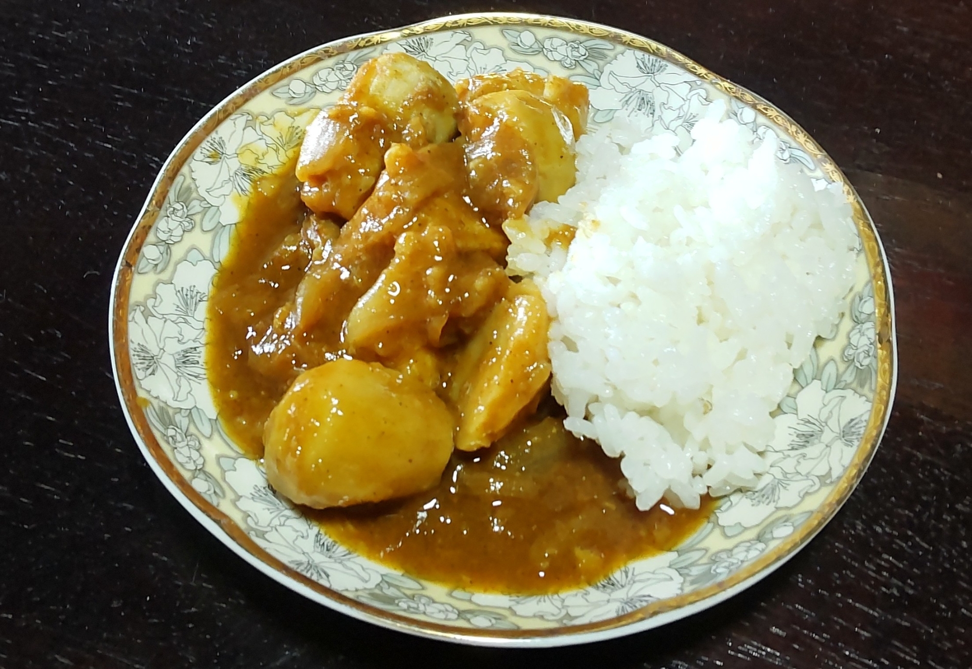 キャンプ⭐️里芋のカレーライス