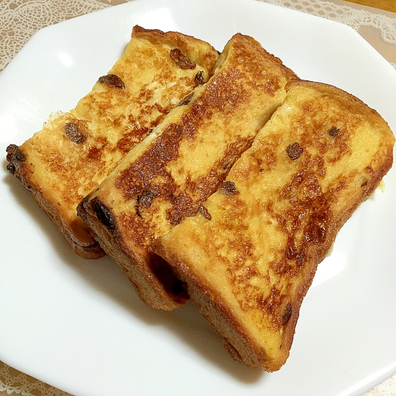 レーズン入り食パンで作るフレンチトースト♪