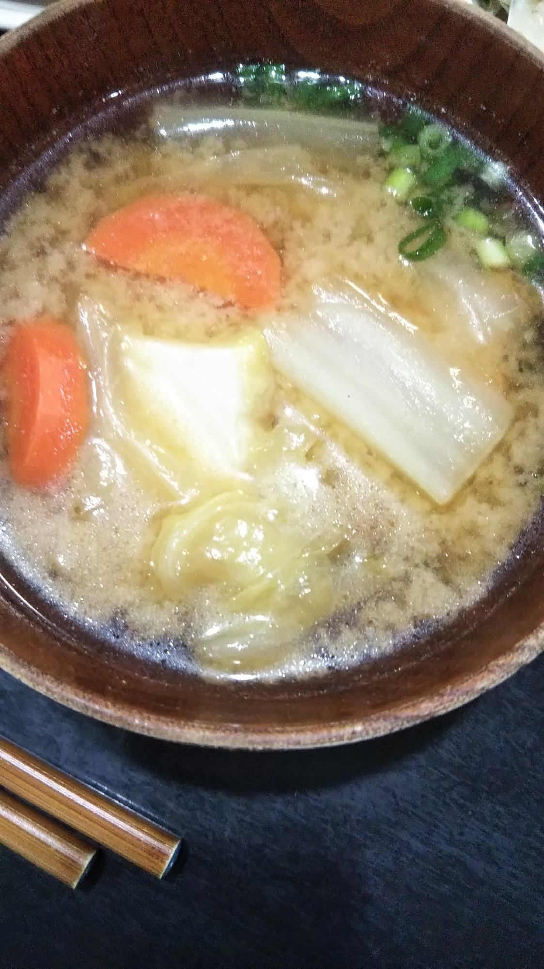 白菜と厚揚げのお味噌汁