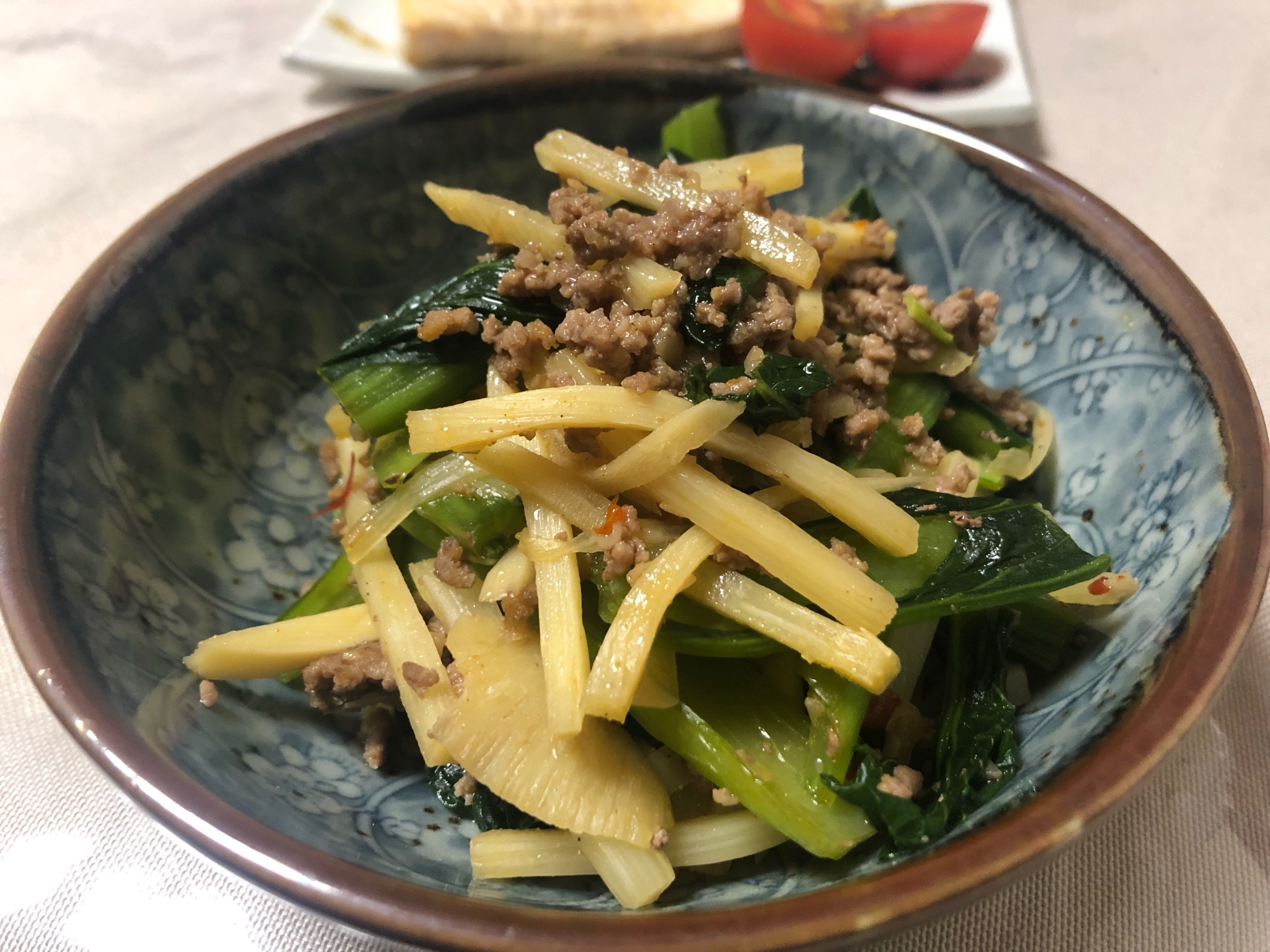 小松菜とたけのことひき肉の炒め物