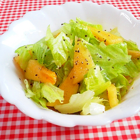 簡単ジューシー レタスと柿のサラダ レシピ 作り方 By Mama Papa 楽天レシピ