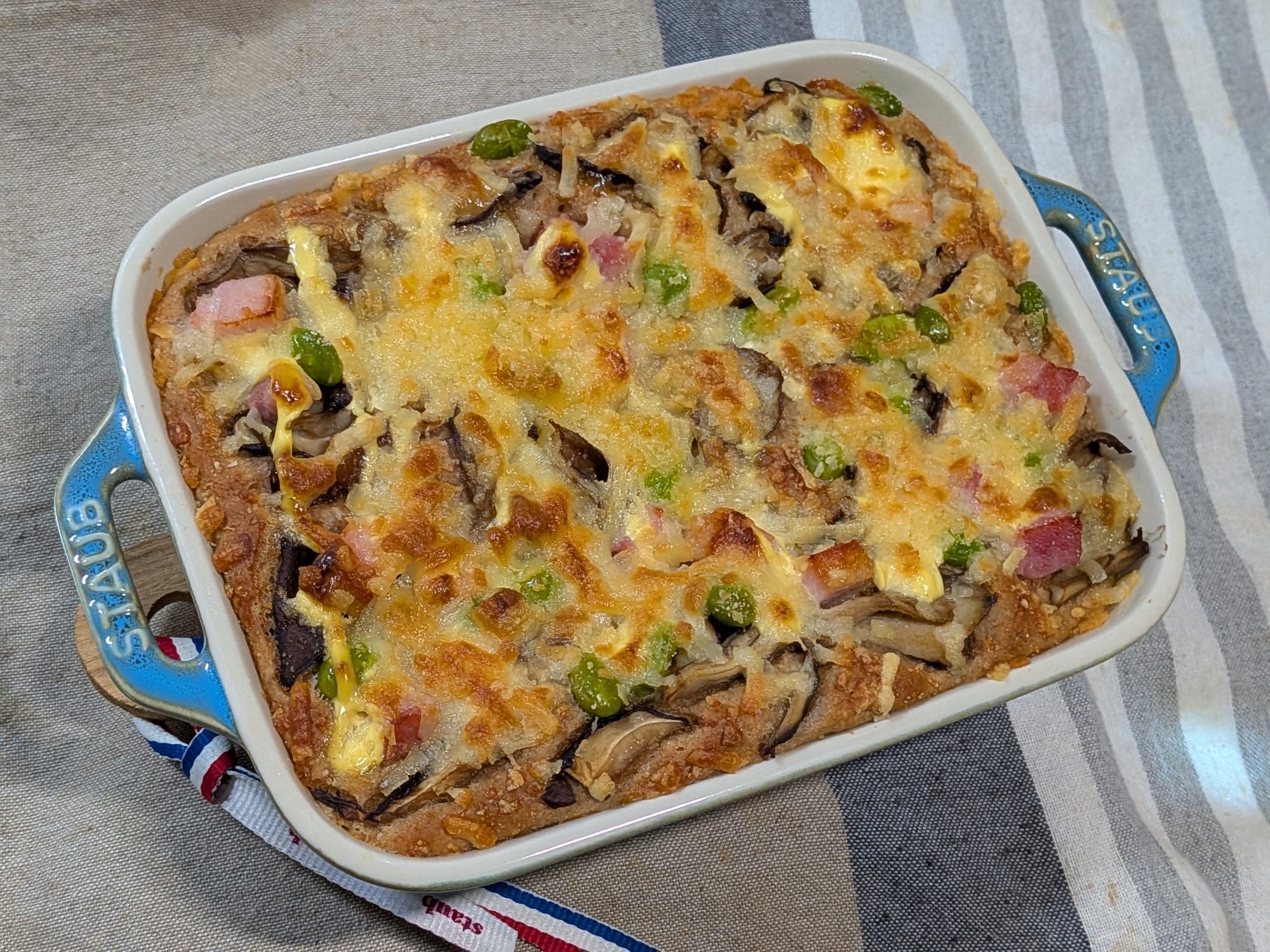 きのことベーコン✱全粒粉のフォカッチャ