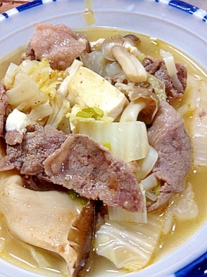白菜と牛肉の韓国風スープ