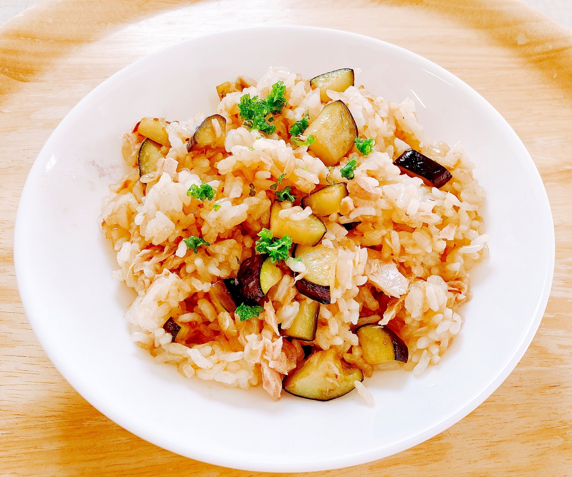 焼き肉のタレで茄子とツナのチャーハン