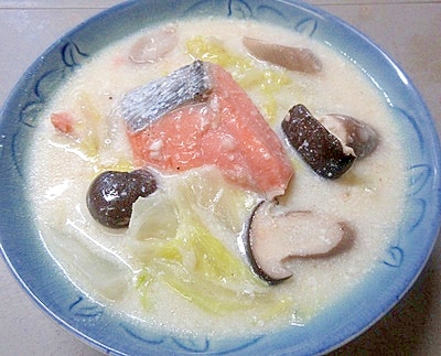 ルー無しで美味しい♪鮭と白菜のクリーム煮