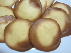 卵 砂糖 小麦粉 牛乳で作れるおやつ 卵せんべい レシピ 作り方 By にゃじママ 楽天レシピ 卵 砂糖 小麦粉 牛乳で作れるおやつ 卵せんべい レシピ 作り方 By にゃじママ 楽天レシピ