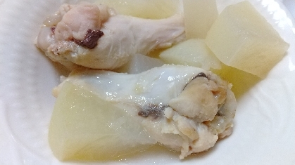 お肉ホロホロ♡圧力鍋で簡単♡手羽元と大根のうま塩煮