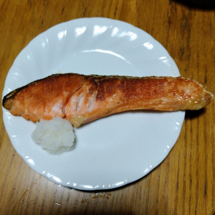 魚焼きグリルを使うとお掃除が大変ですが、フライパンを使うと洗うのも簡単でいいですね。ありがとうございました。