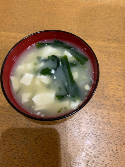 本日のおみそ汁★わかめ×豆腐