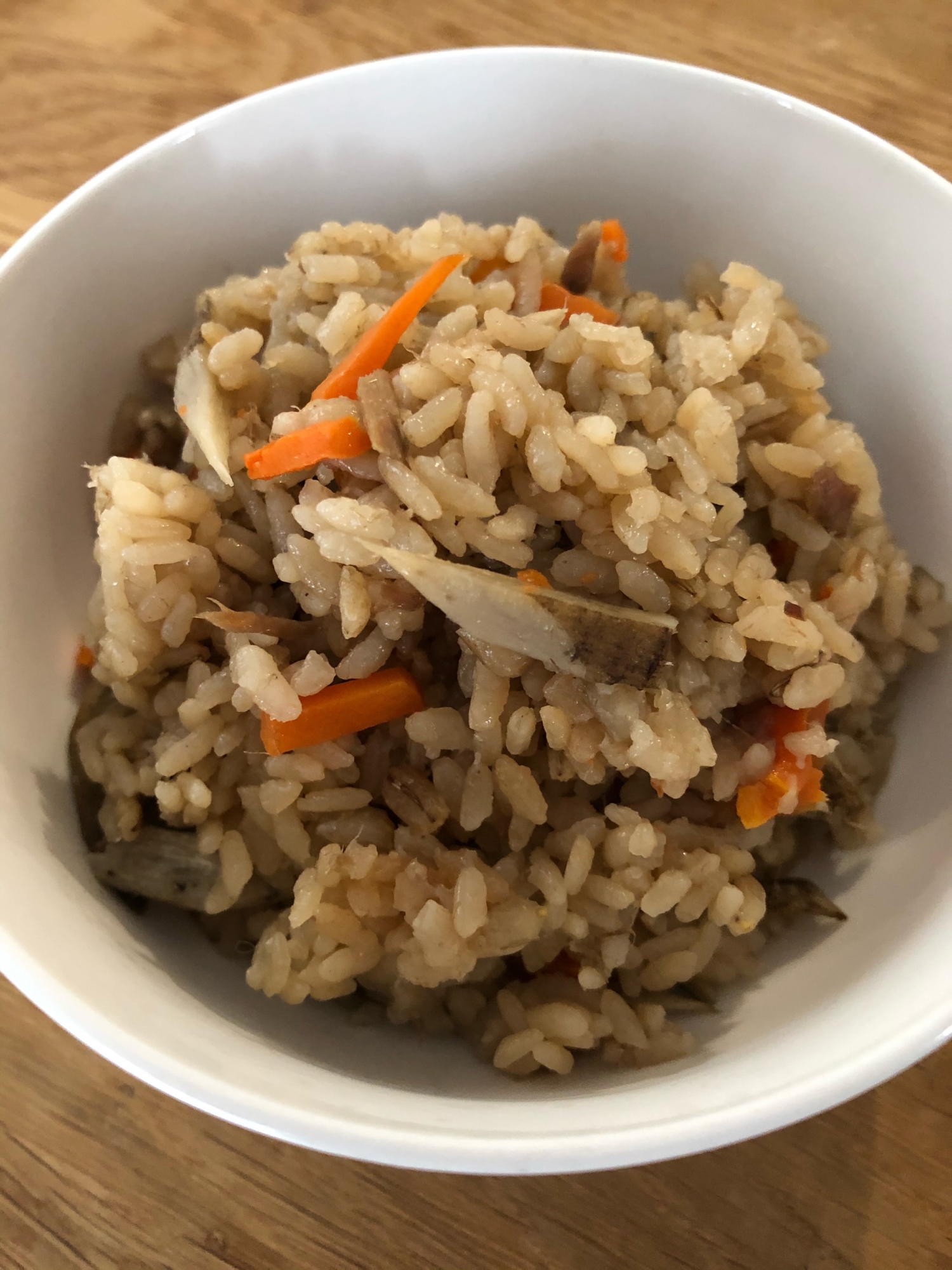 ごぼうとツナの炊き込みご飯