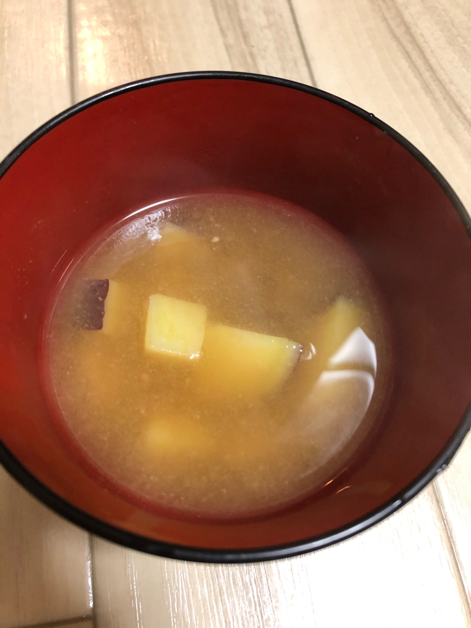 あま〜い♡さつまいもの味噌汁