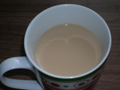 ドリップコーヒーですが・・・牛乳たっぷり、美味しいですね～♪レンジで簡単に熱々が楽しめるのも嬉しい～☆☆ご馳走様です～！！！