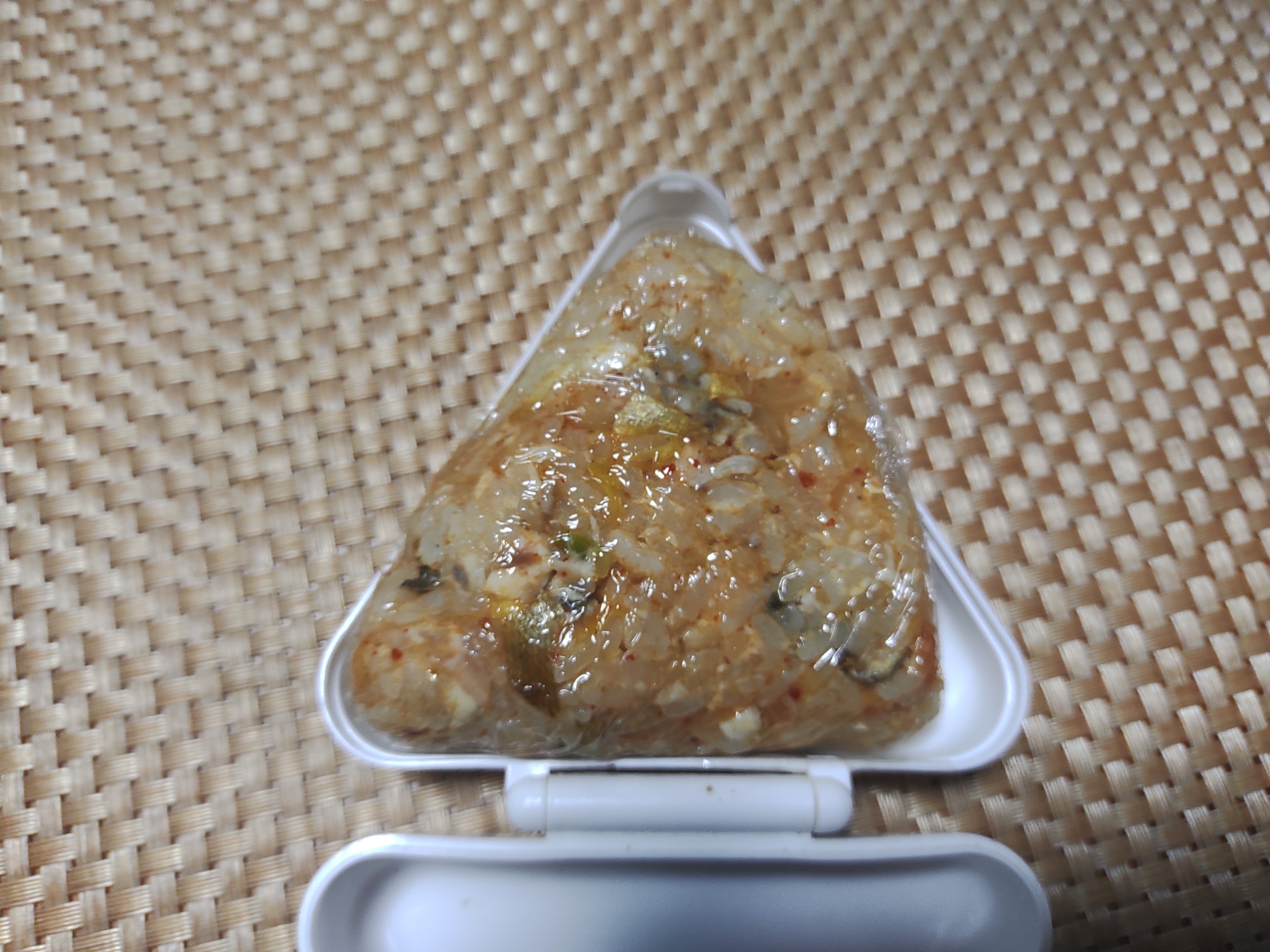 鮎とキムチのおにぎり