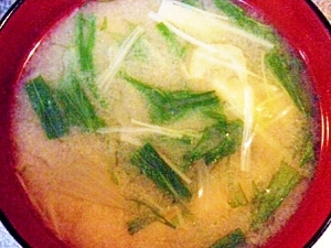 玉葱と水菜のお味噌汁