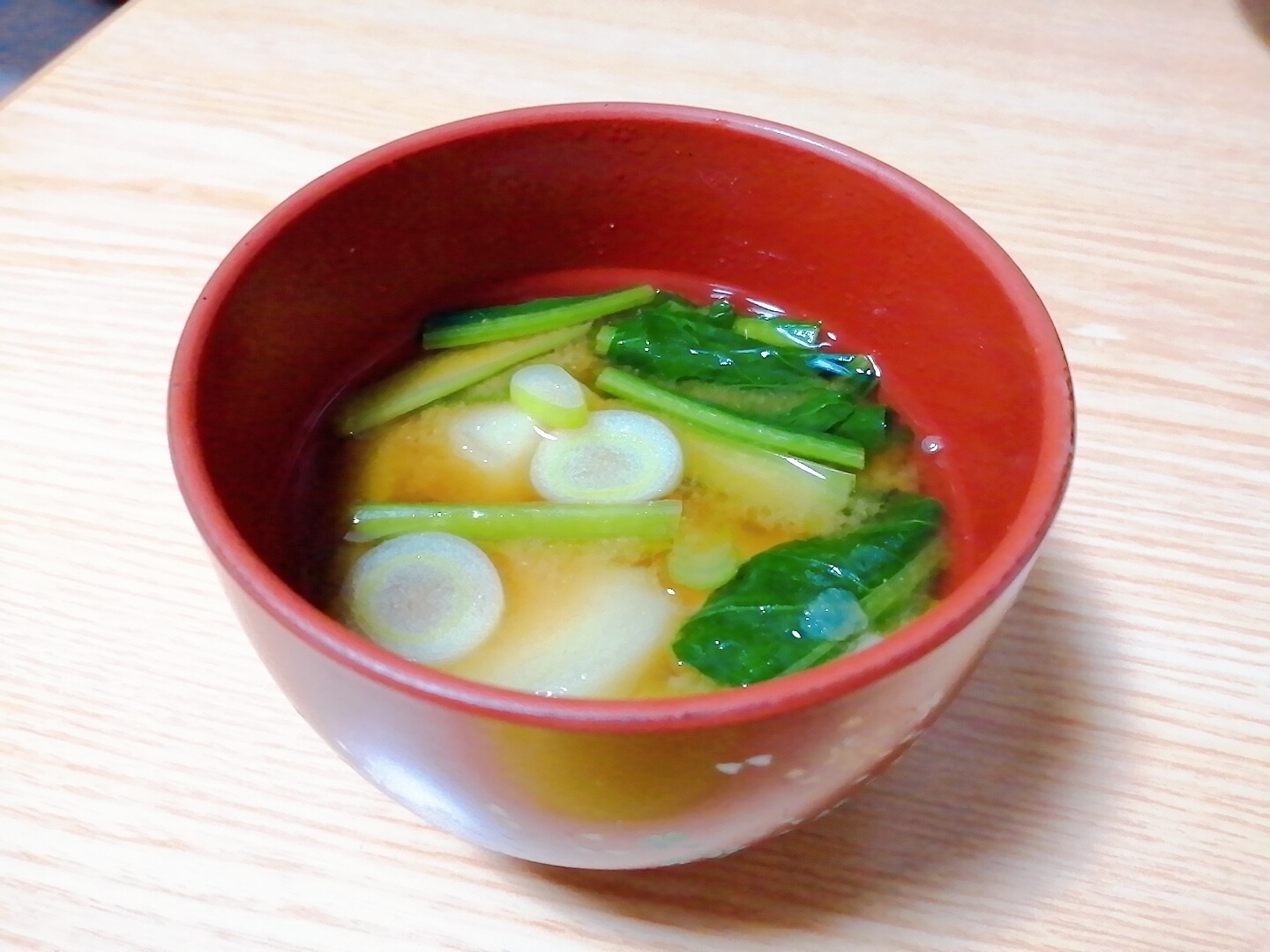 小松菜とねぎの味噌汁