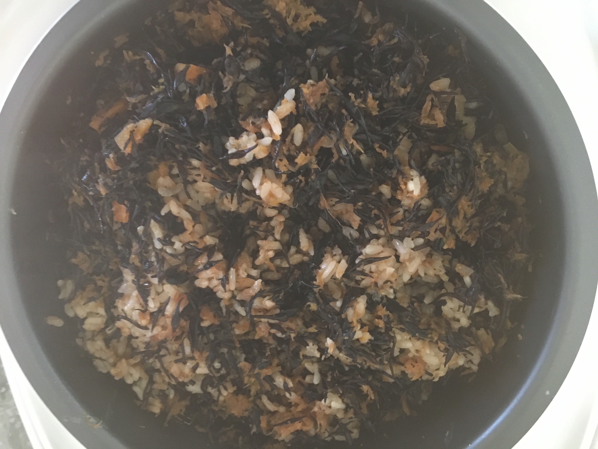 離乳食 ひじきと人参の炊き込みご飯