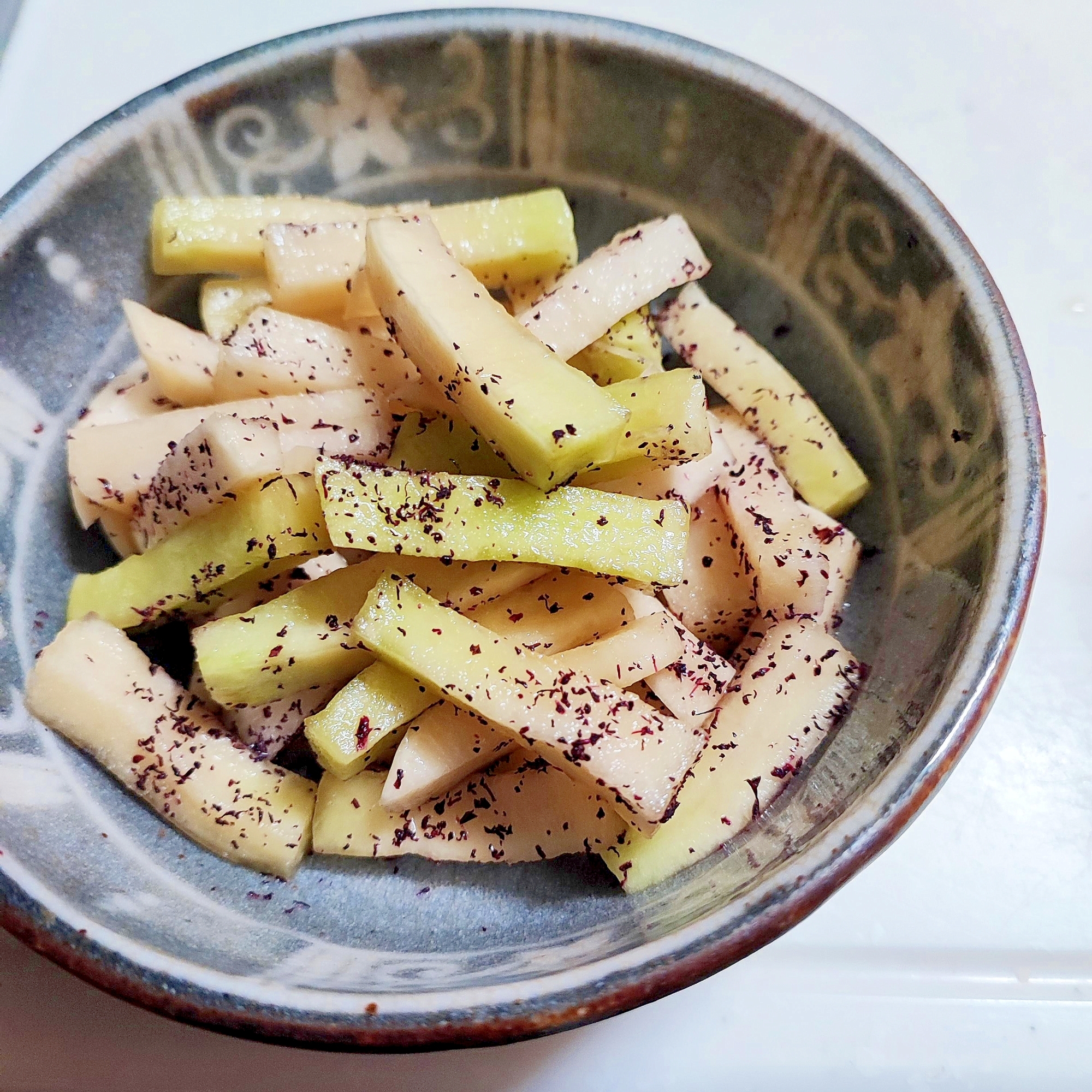 韓国大根のゆかり漬けもの