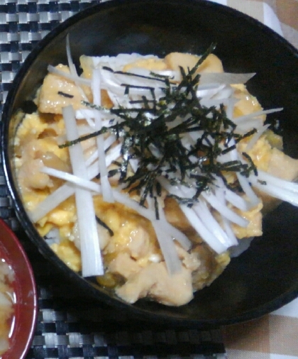 サラダチキンで 親子丼