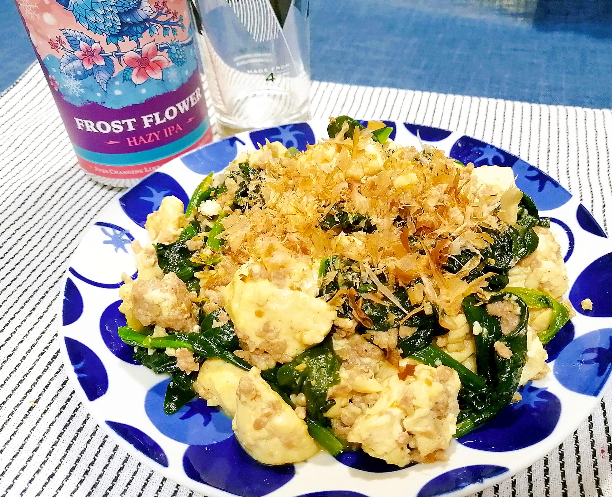 冬のほっこり味！ちぢみほうれん草と豆腐の肉味噌炒め