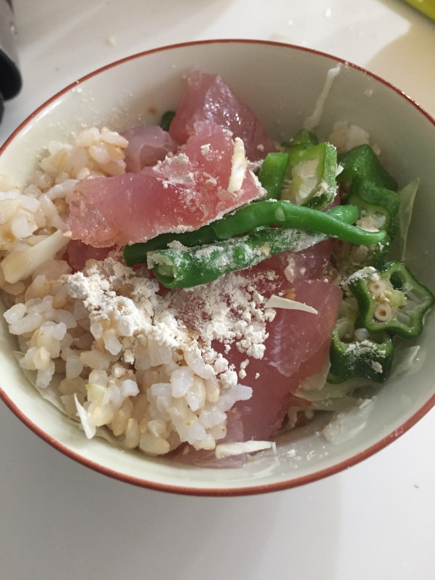 野菜炒め入りのまぐろ飯！