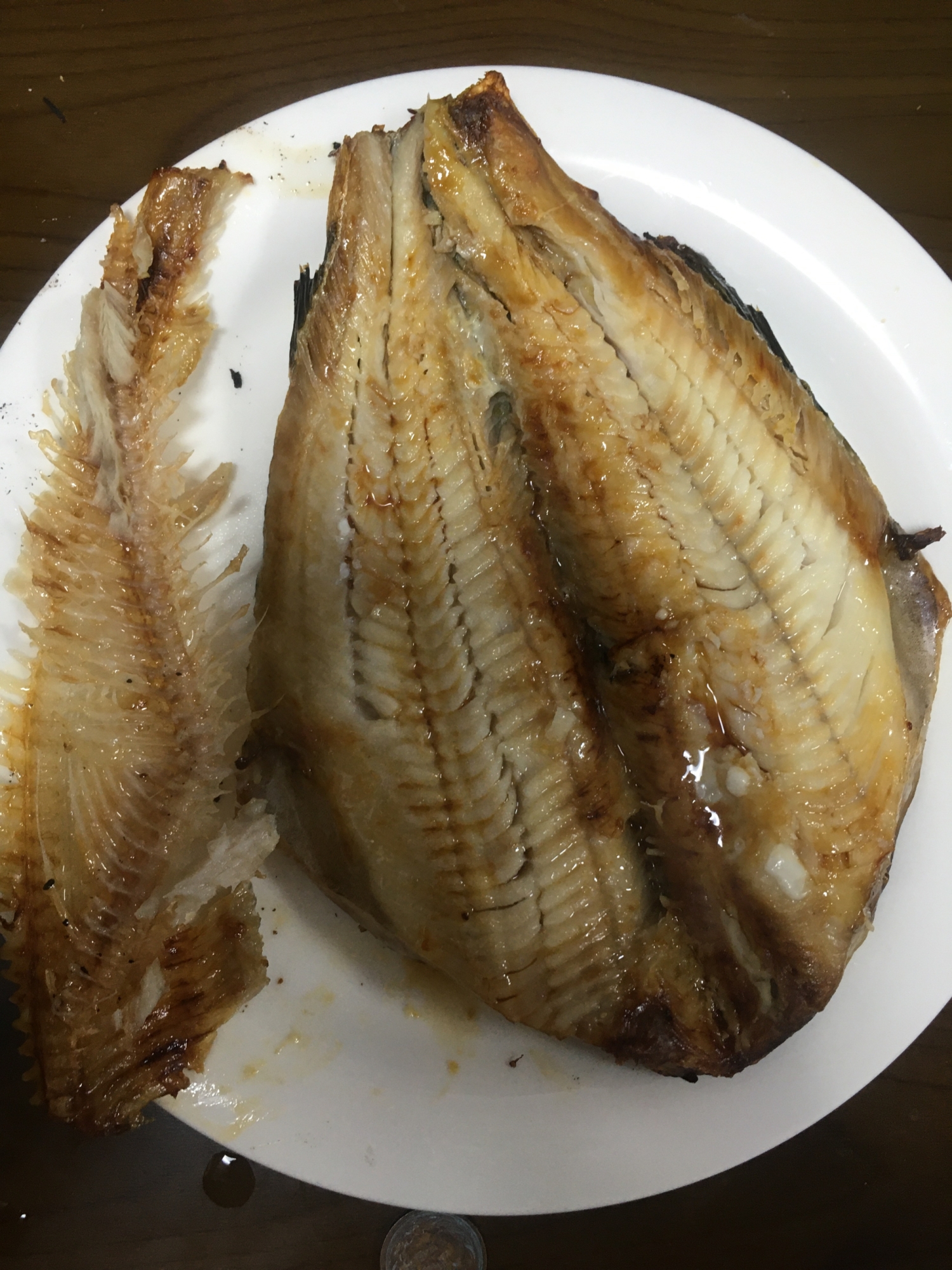 冷凍ほっけを魚焼き器で焼いて、お醤油で♪