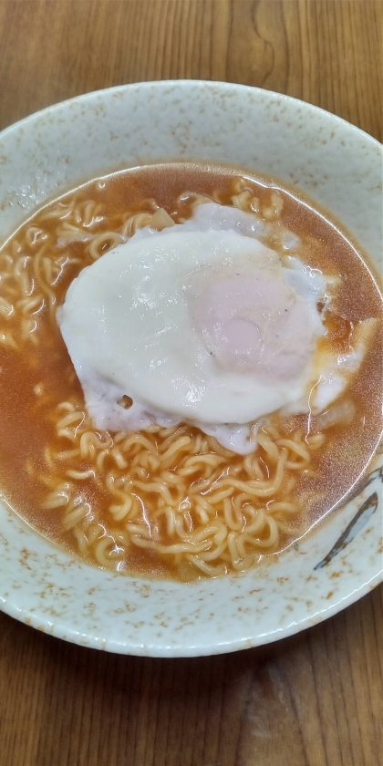 こんにちは。
お昼ご飯にいただきました。
いつも鍋に直接卵を入れて汚くなってたので役立ちました(^^)