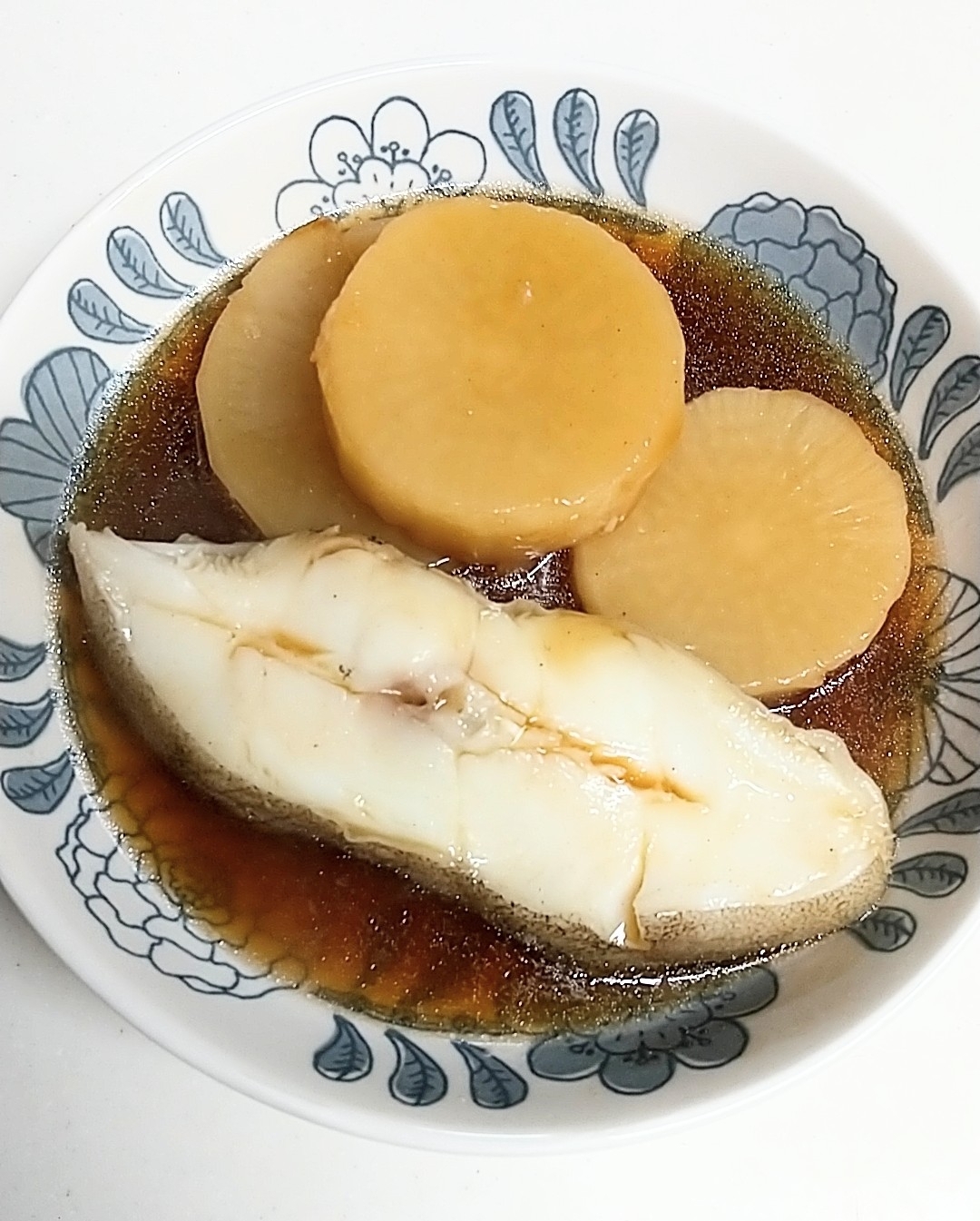 煮込み10分で簡単!カレイと大根の煮付け