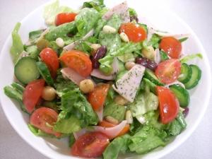 彩り鮮やか♪野菜とお豆の簡単サラダ