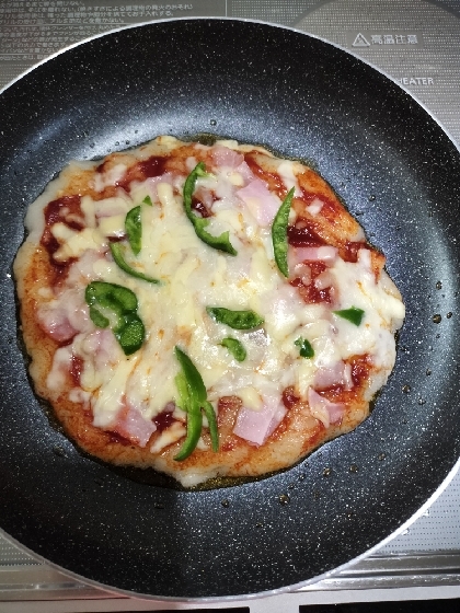 もちピザを初めて作りました。
簡単でとても美味しかったです。
お腹いっぱいです。