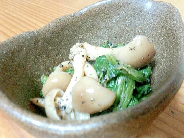 簡単にしめじとほうれん草のゴマ和え
