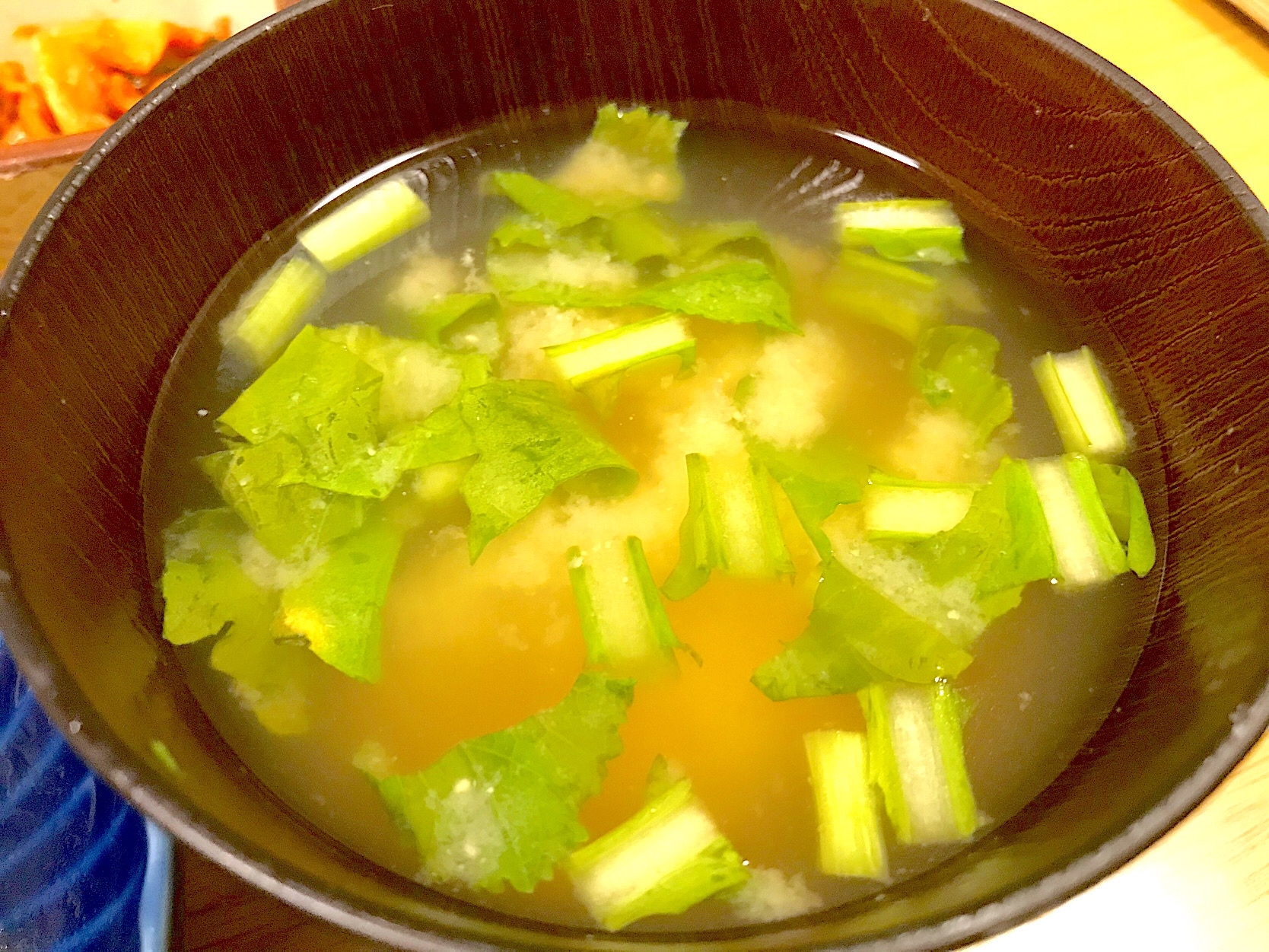 かぶらの葉と豆腐のお味噌汁☆食べるお味噌汁
