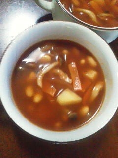 大豆たっぷりケチャップスープ