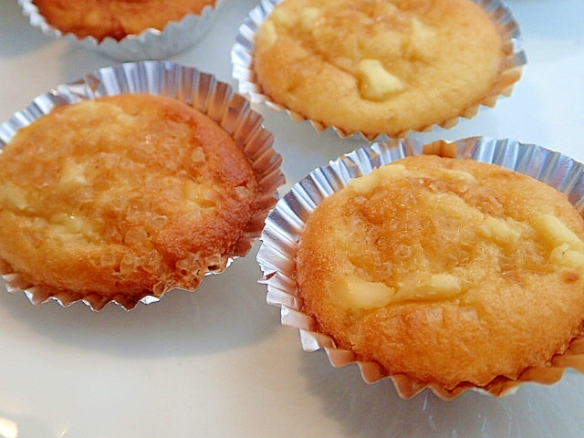 クリームチーズとザラメのミニカップケーキ レシピ 作り方 By ぷ みぃまま 楽天レシピ クリームチーズとザラメのミニカップケーキ レシピ 作り方 By ぷ みぃまま 楽天レシピ