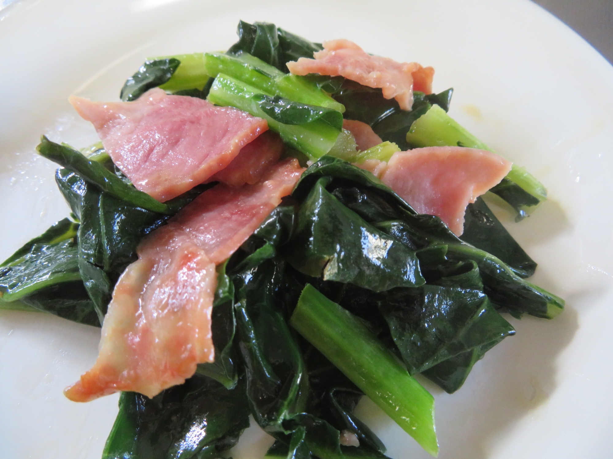 捨てないで！ブロッコリーの葉の炒め物