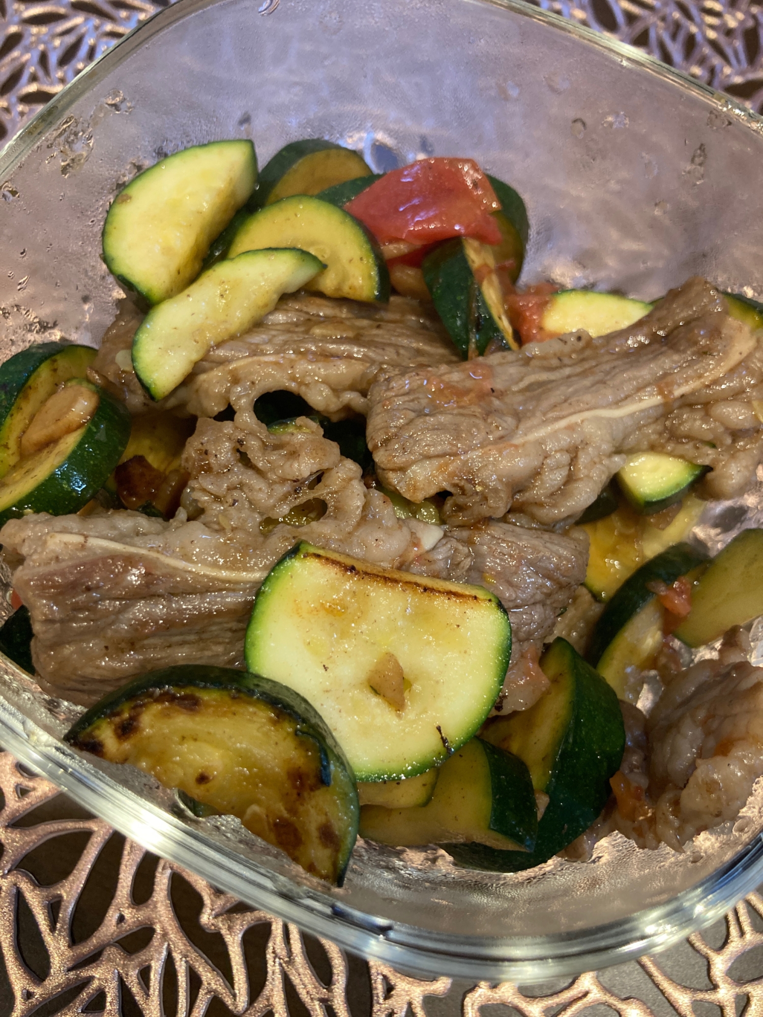 おつまみに 牛バラ肉とズッキーニのガーリック炒め レシピ 作り方 By 管理栄養士 時短 Mi 楽天レシピ