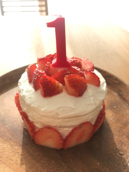 1歳誕生日 ケーキ！水切りヨーグルト＆食パン♪