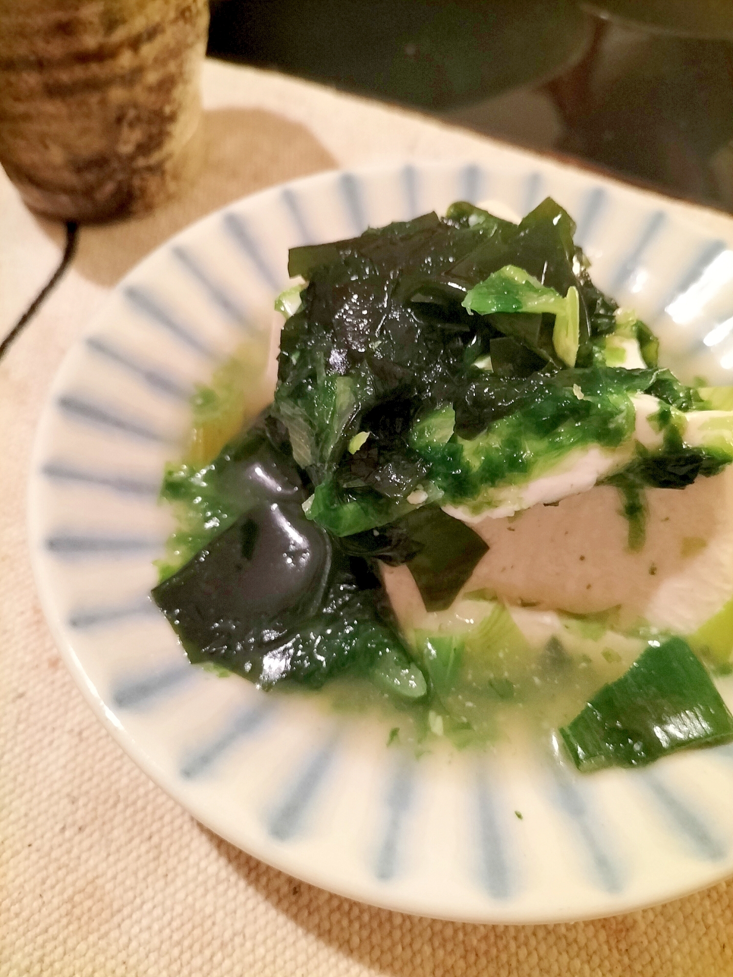 春わかめと生あおさのねぎ塩豆腐
