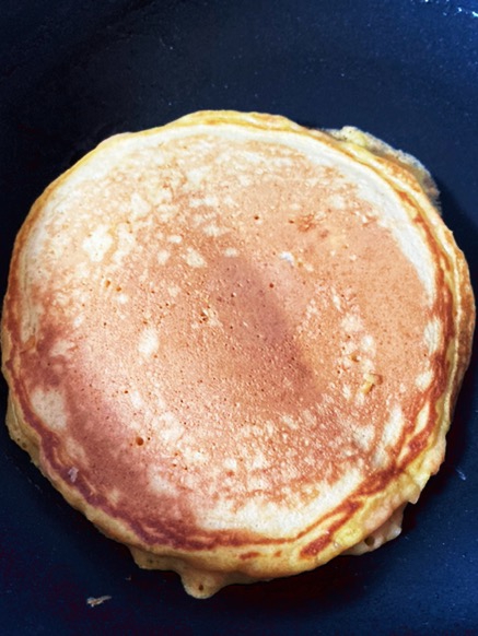 りんごとにんじんとチーズのホットケーキ