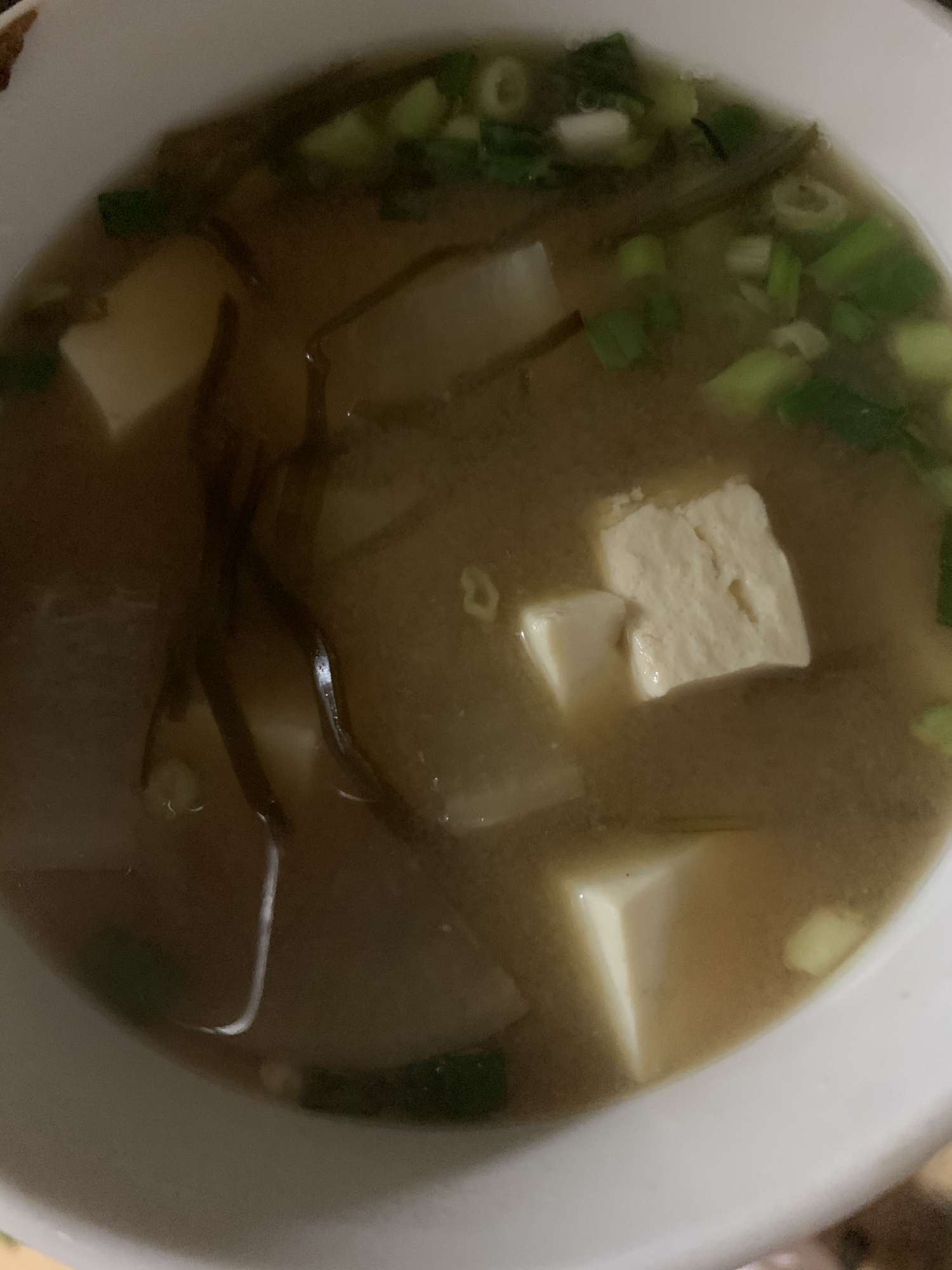 切り昆布の豆腐大根しめじ味噌汁