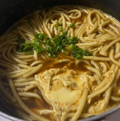 あつあつ、辛口カレーうどん鍋