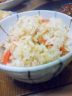 ホクホク秋鮭の炊き込み混ぜご飯 レシピ 作り方 By まっしゅ77 楽天レシピ ホクホク秋鮭の炊き込み混ぜご飯 レシピ 作り方 By まっしゅ77 楽天レシピ