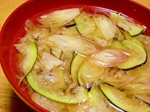 スライサー茄子のお味噌汁 レシピ・作り方 by ブルーボリジ - 楽天レシピ