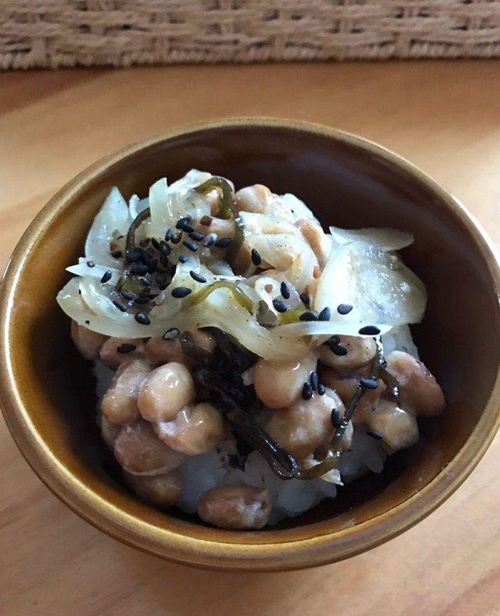 玉ねぎの塩昆布バター炒め入り納豆ごはん レシピ 作り方 By ボンド子 楽天レシピ