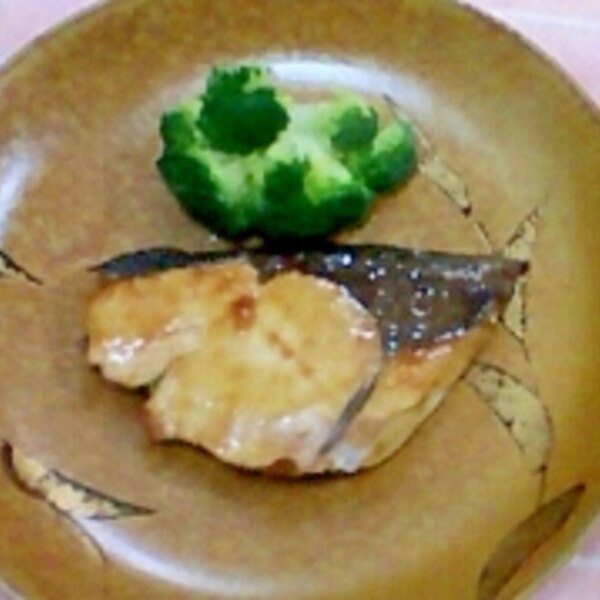 ガッツリ ぶりのにんにく醤油炒め レシピ 作り方 By 気まぐれみけにゃん 楽天レシピ ガッツリ ぶりのにんにく醤油炒め レシピ 作り方 By 気まぐれみけにゃん 楽天レシピ