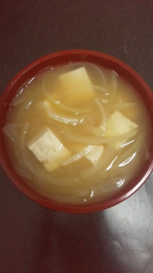 豆腐と玉ねぎのお味噌汁 レシピ 作り方 By Momotarou1234 楽天レシピ